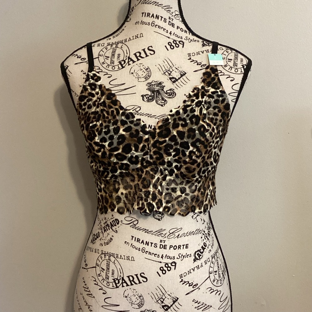 VICTORIA’S SECRET PINK LACE ANIMAL PRINT BRALETTE size LARGE PULL OVER